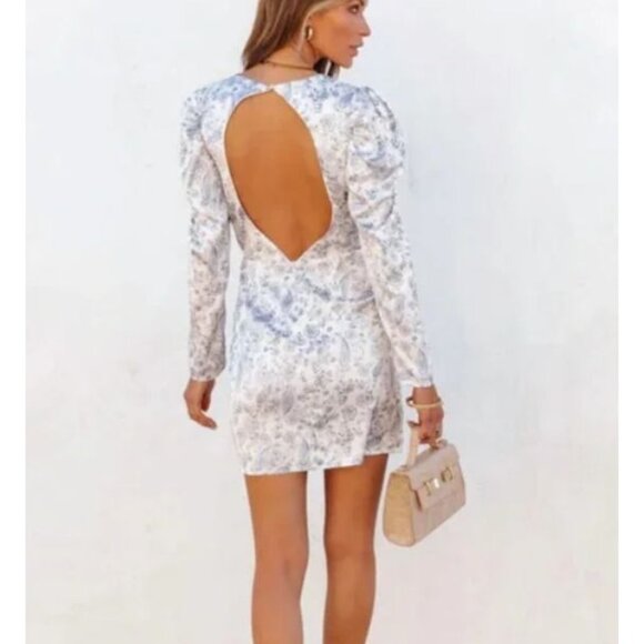 Vici Worth My Time Satin Paisley Ruffle Mini Dress Large NWT - Picture 2 of 15